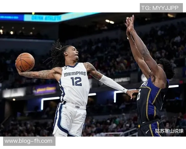 狄龙今日观战老东家灰熊与莫兰特亲切寒暄迎接明日太阳客战奇才 狄龙今日观战老东家灰熊与莫兰特亲切寒暄迎接明日太阳客战奇才