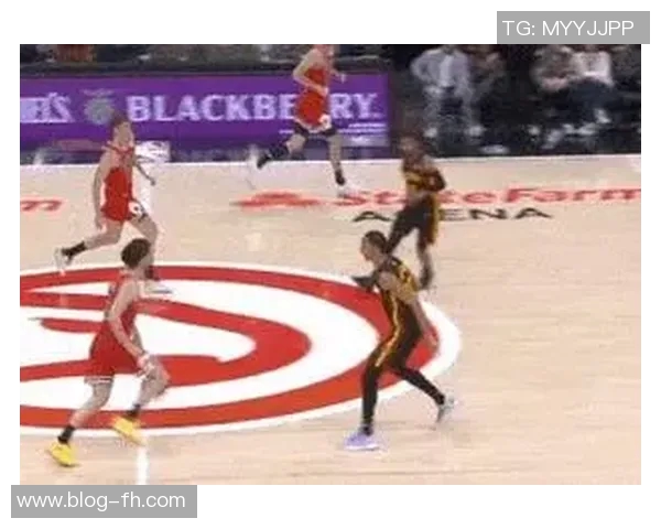 今日趣图:维尔茨巧妙躲避对抗土豆般的传球让球权瞬间消失 今日趣图:维尔茨巧妙躲避对抗土豆般的传球让球权瞬间消失